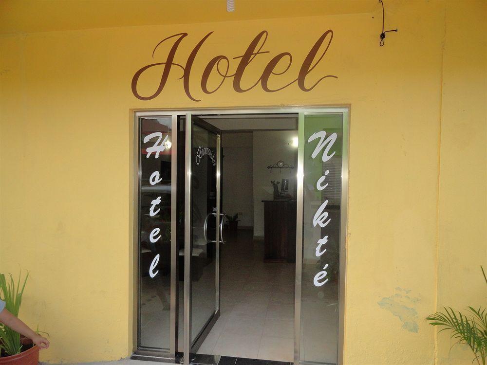 Hotel D' Santiago Palenque Exterior photo